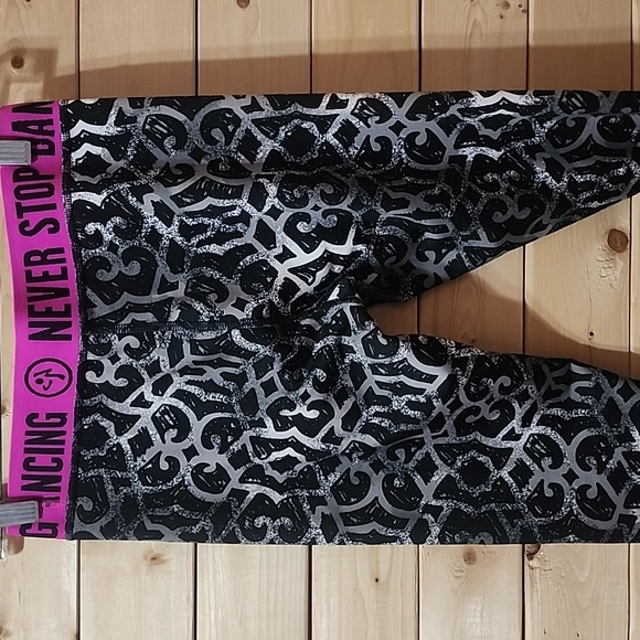 Zumba Fittness Dance Leggings Size Spicey INSTRUCTOR - Picture 6 of 7